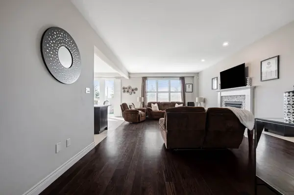 6 Sparrow CRES, East Luther Grand Valley, ON L9W 7P2