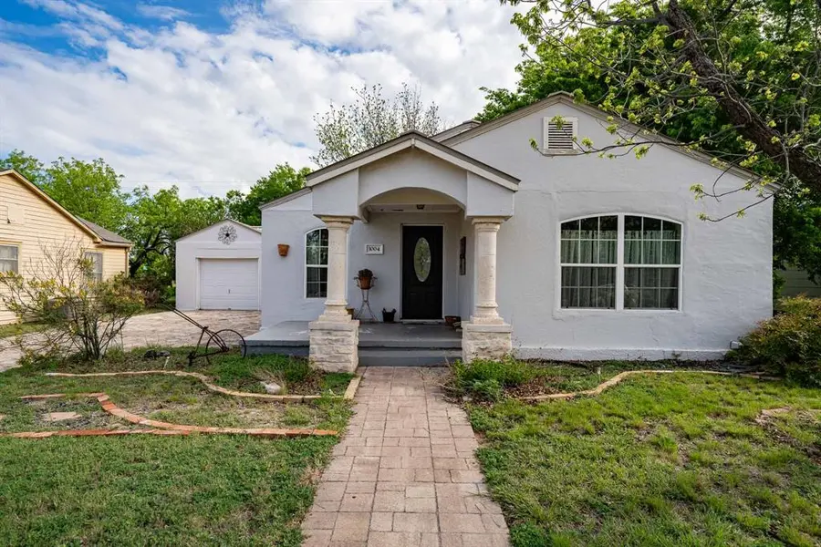 1004 N 7th Street, Ballinger, TX 76821