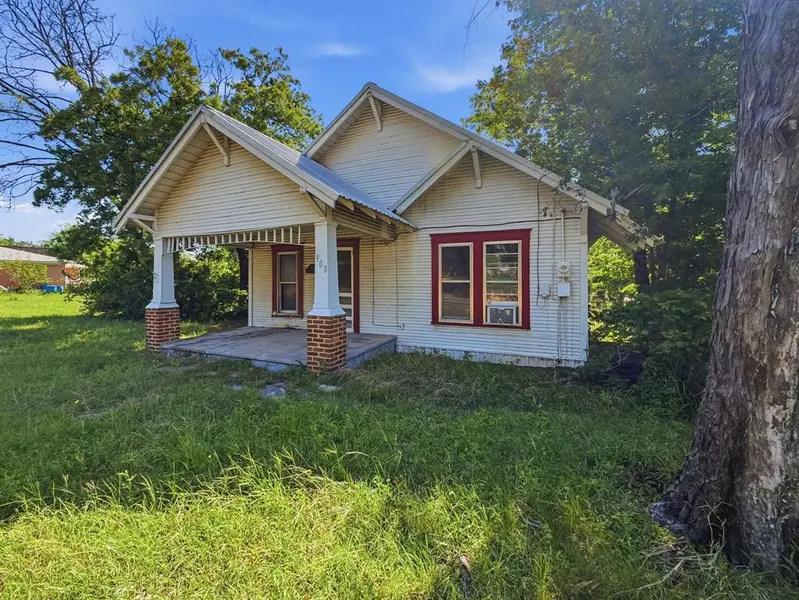 908 S Rice Street, Hamilton, TX 76531