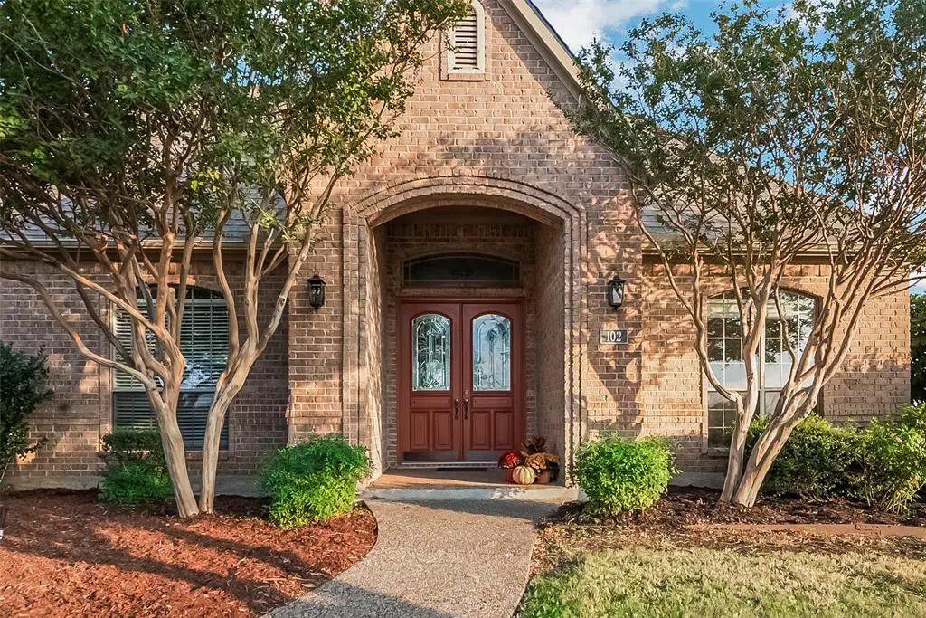 102 Buckskin Drive, Van Alstyne, TX 75495