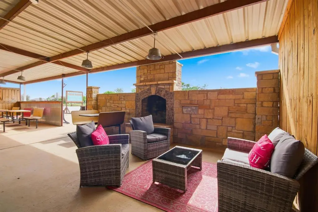 1801 Commercial Avenue, Anson, TX 79501