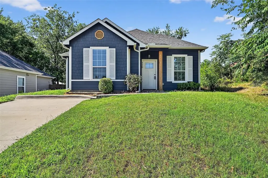 320 W Bond Street, Denison, TX 75020