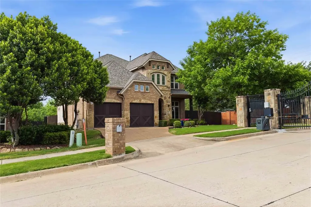 12102 Jackson Creek Drive, Dallas, TX 75243