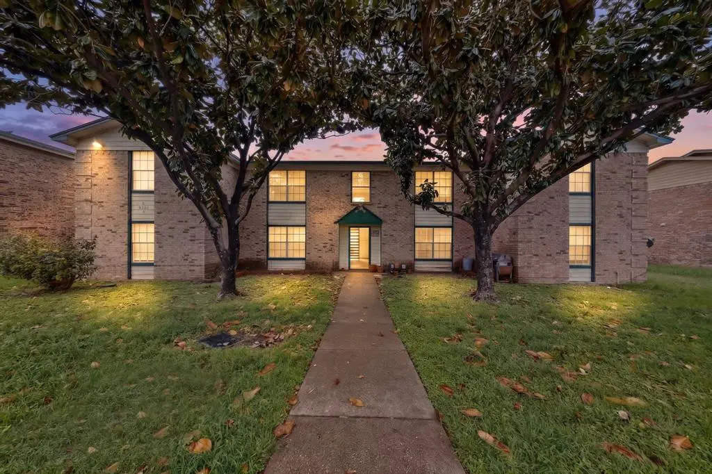 8024 Cambridge Circle #A, White Settlement, TX 76108