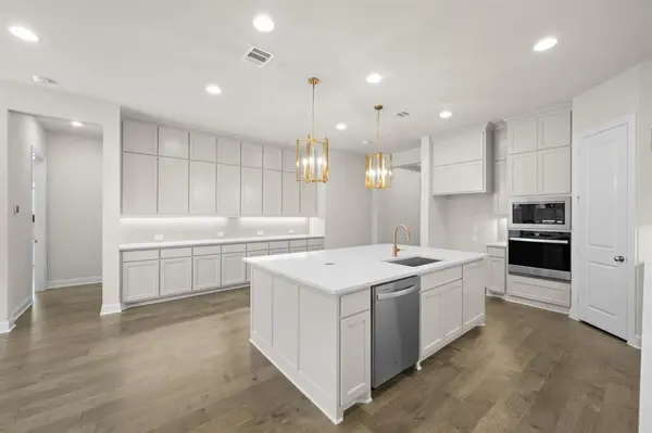 1417 Roundwash Way, Midlothian, TX 76065