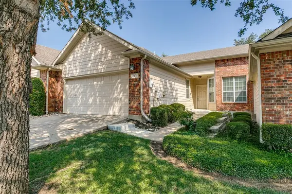 229 Bexar Drive, Lewisville, TX 75067