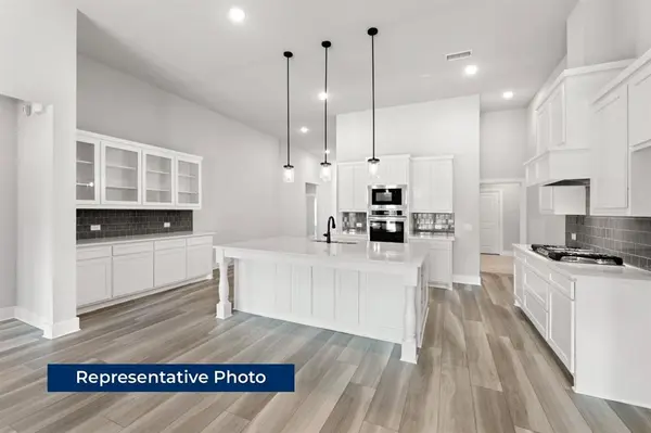 608 Hidden Lakes Drive, Desoto, TX 75115