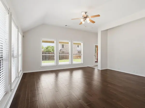 2549 Indian Hills Drive, Little Elm, TX 75068