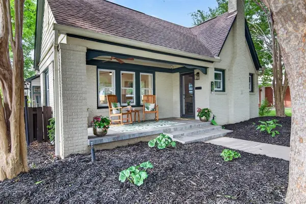 4501 Pershing Avenue, Fort Worth, TX 76107