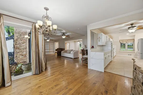 3010 S Country Club Road, Garland, TX 75043