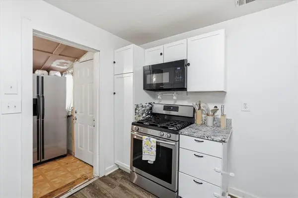 305 Claude Avenue, Cleburne, TX 76031