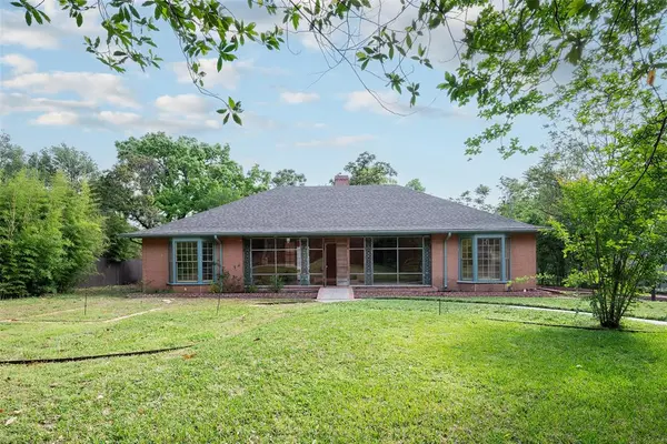 8906 Inwood Road, Dallas, TX 75209