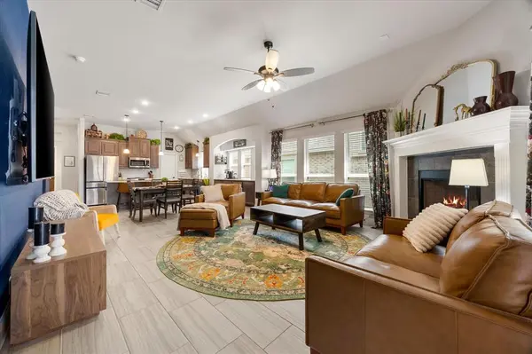 462 W Autumn Hill Bluff, Lavon, TX 75166