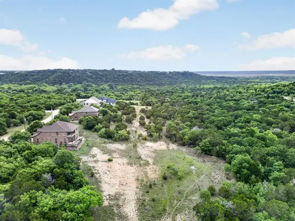 8714 Fullerton Drive, Cleburne, TX 76033