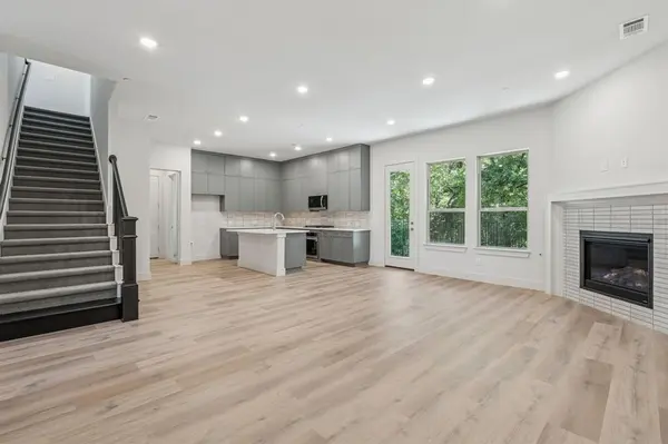 126 Bridgewater Way #38, Hickory Creek, TX 75065