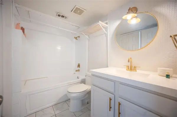 2835 Keller Springs Road #808, Carrollton, TX 75006