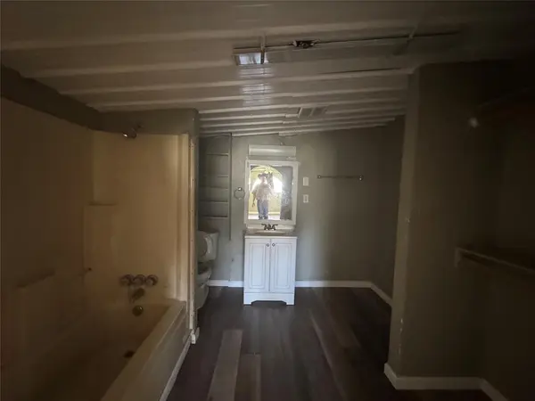 202 W Tarrant Street, Cumby, TX 75433