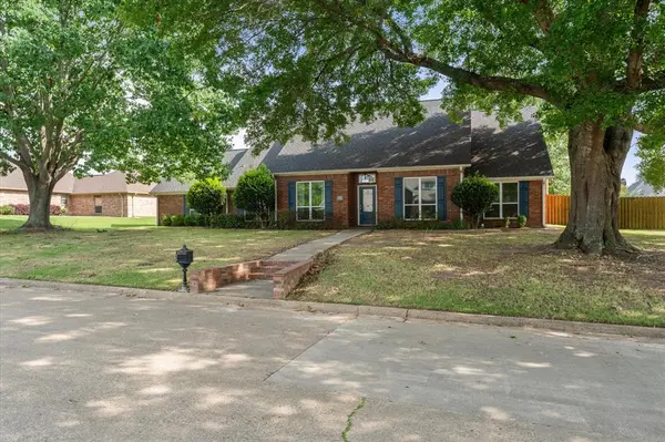216 TURNBERRY, Mount Pleasant, TX 75455