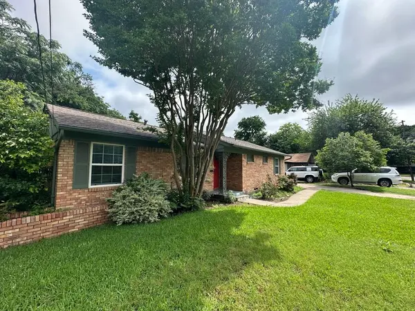 6461 Danbury Lane, Dallas, TX 75214