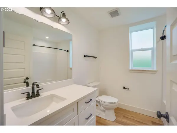 79 NW LASHER RD, Stevenson, WA 98648