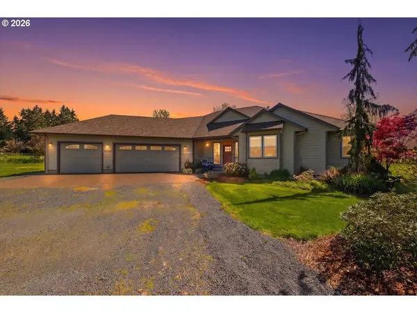 6982 RIVER BEND DR, Silverton, OR 97381