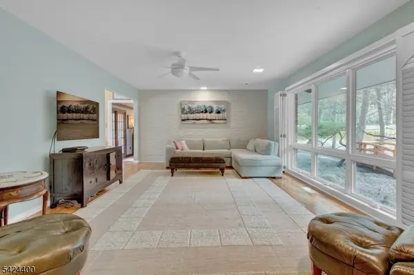 259 Long Meadow Rd, Kinnelon Boro, NJ 07405