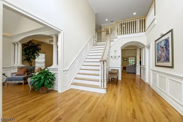 22 Meadow Lake Dr, Mahwah Twp., NJ 07430