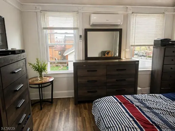 19 Cloverhill Pl, Montclair Twp., NJ 07042