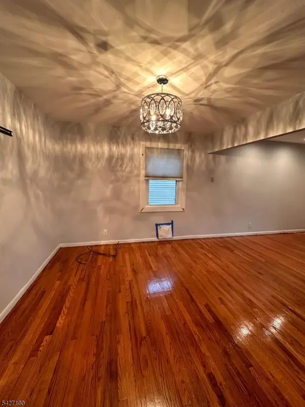 233 Shephard Ave, Newark City, NJ 07112