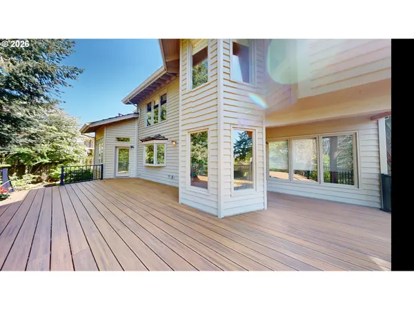 1912 SUNBURST TER, West Linn, OR 97068