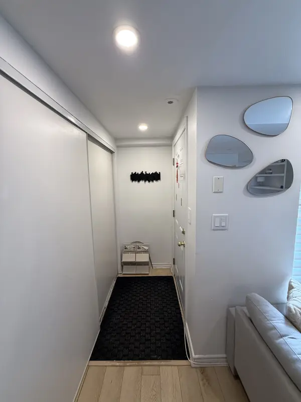 3 Everson DR #123, Toronto C14, ON M2N 7C2