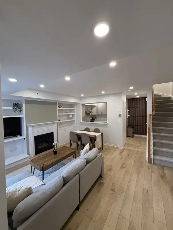 3 Everson DR #123, Toronto C14, ON M2N 7C2