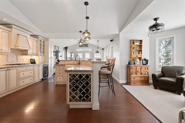 3316 Point Bush CT, Severn, ON L0K 1S0