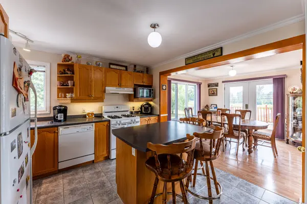 14977 County Rd 2 RD, South Stormont, ON K0C 1M0