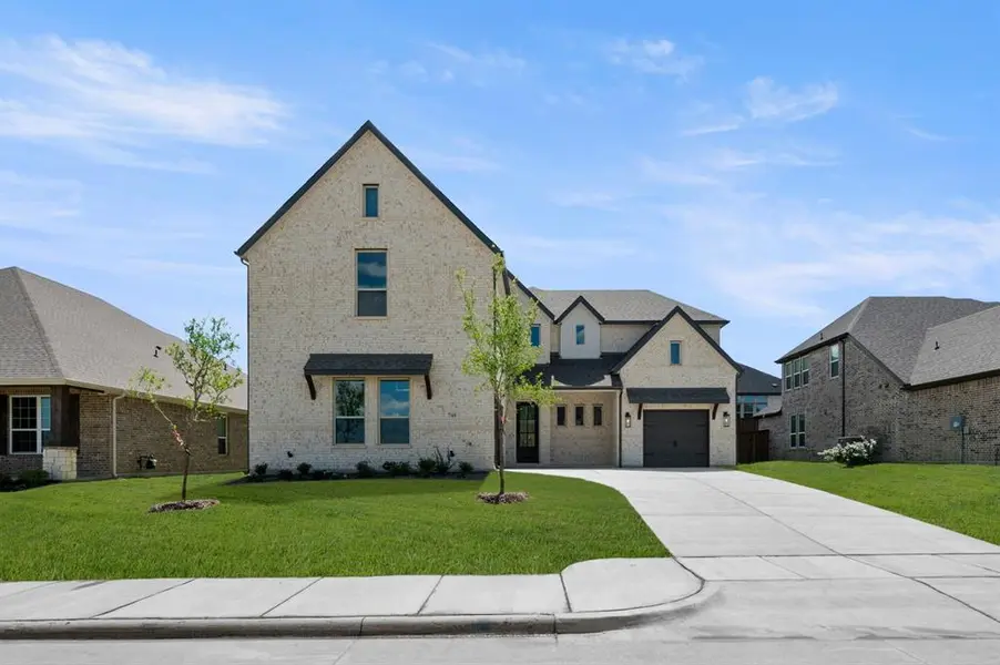 748 Brozgold Avenue, Midlothian, TX 76065