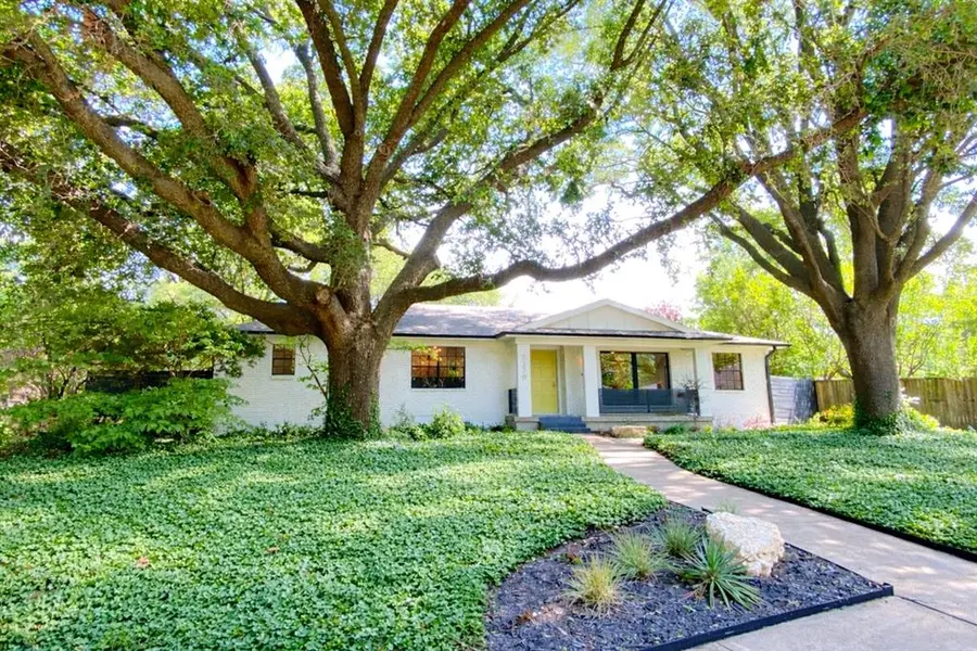 5270 Ponderosa Circle, Dallas, TX 75227