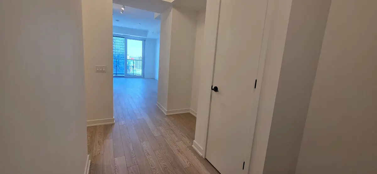 634 Church ST #2608, Toronto C08, ON M4Y 0G9