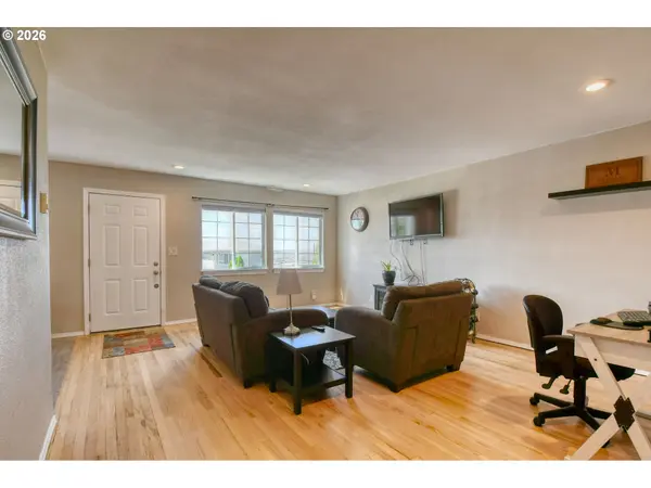 808 SE 6TH ST, Pendleton, OR 97801