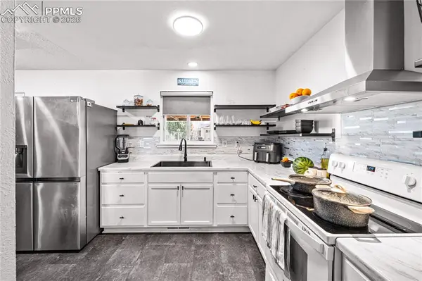 1810 Jones AVE, Pueblo, CO 81004