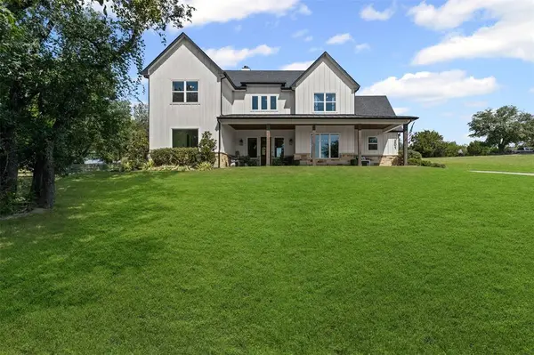 201 Flat Rock Lane, Weatherford, TX 76088