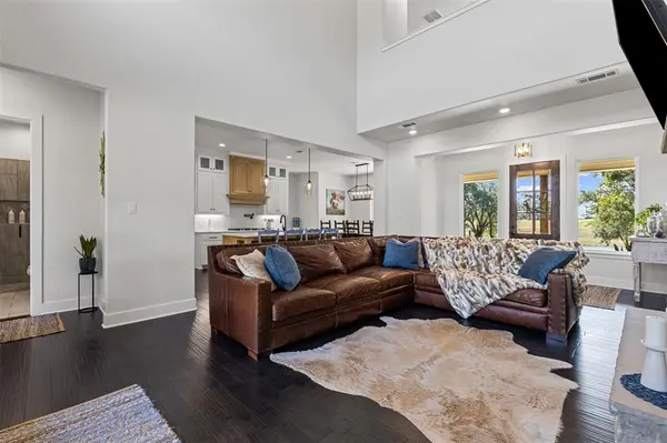 201 Flat Rock Lane, Weatherford, TX 76088