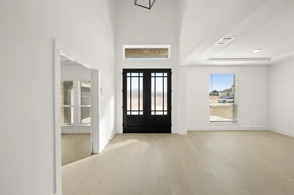 1805 Hidden Creek Drive, Midlothian, TX 76065