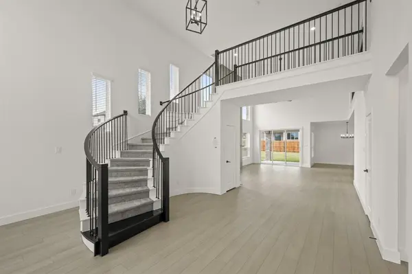 405 Newpark Boulevard, Desoto, TX 75115