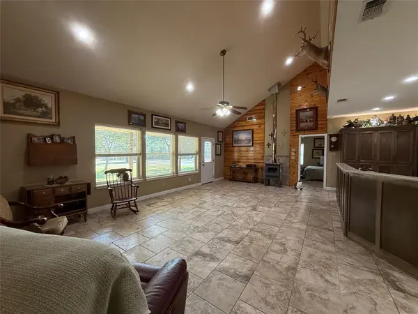 2100 CR 419, Comanche, TX 76442