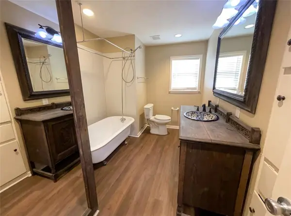 6817 Chickering Road, Fort Worth, TX 76116