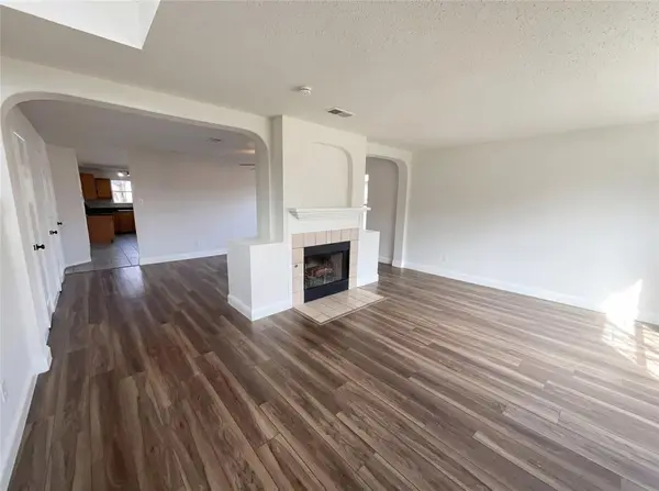 2029 Diamond Ridge Drive, Carrollton, TX 75010