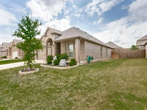 2921 Cerro Ranch Road, Aubrey, TX 76227