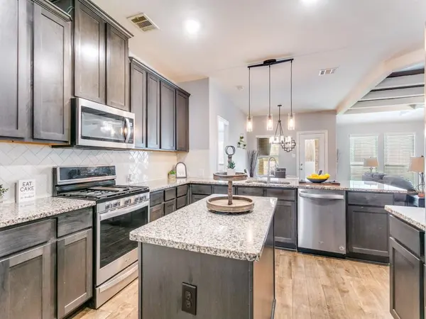 2921 Cerro Ranch Road, Aubrey, TX 76227