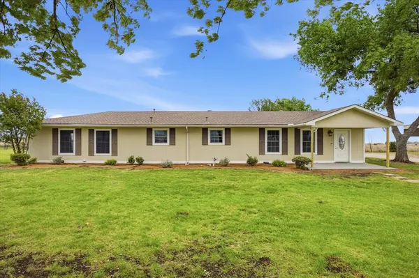 12384 County Road 800, Nevada, TX 75173