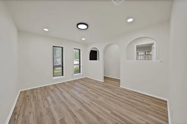 2912 Duff Drive, Arlington, TX 76013